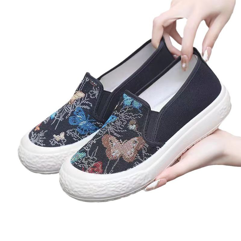 2024 spring new women's round head slip-on canvas women breathable soft sole student lazy single shoes_voghion.com