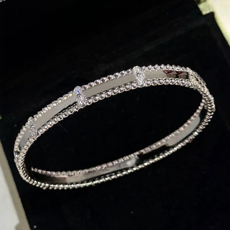 Elegant Fashion Man Woman Chain Wedding Bracelets Necklaces Special Design Jewelrys_voghion.com