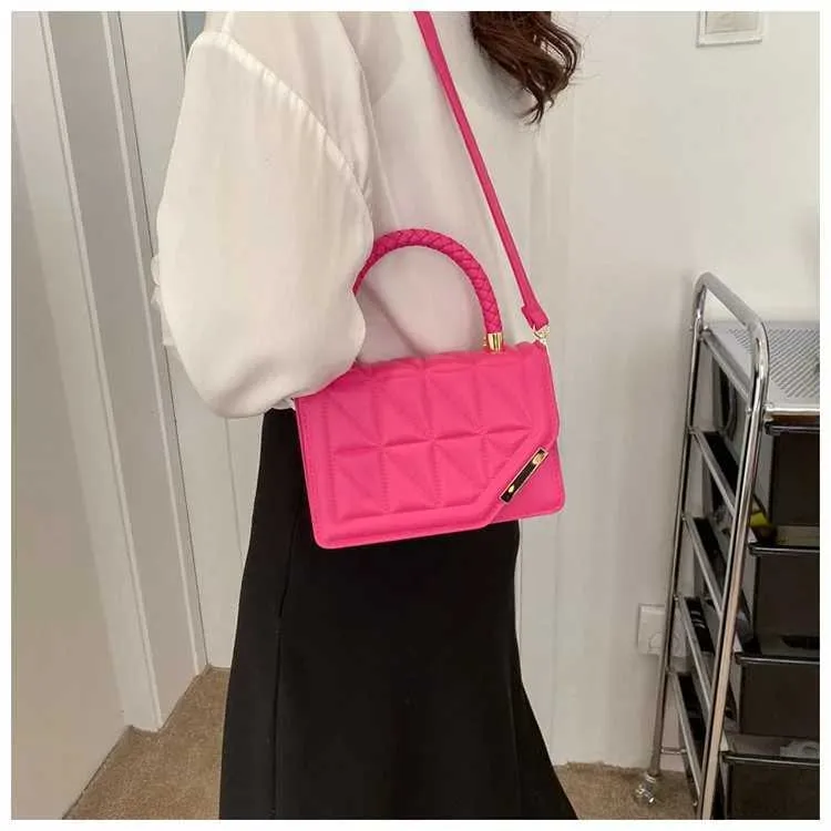 2024 neue Schulter PU-Leder quadratische Damenhandtasche Markendesigner kleine schwarze Umhängetasche Y241121_voghion.com