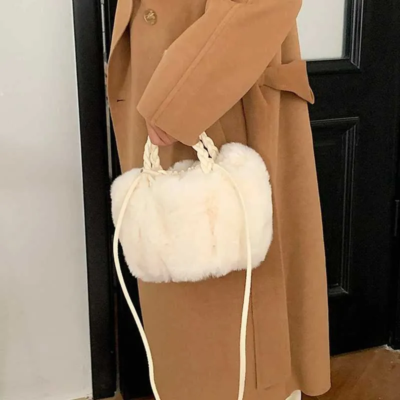 Sac à bandoulière multifonctionnel en fourrure pour femme, sac à main seau à la mode, sacs à bandoulière en peluche douce, mode fourrure nuage_voghion.com