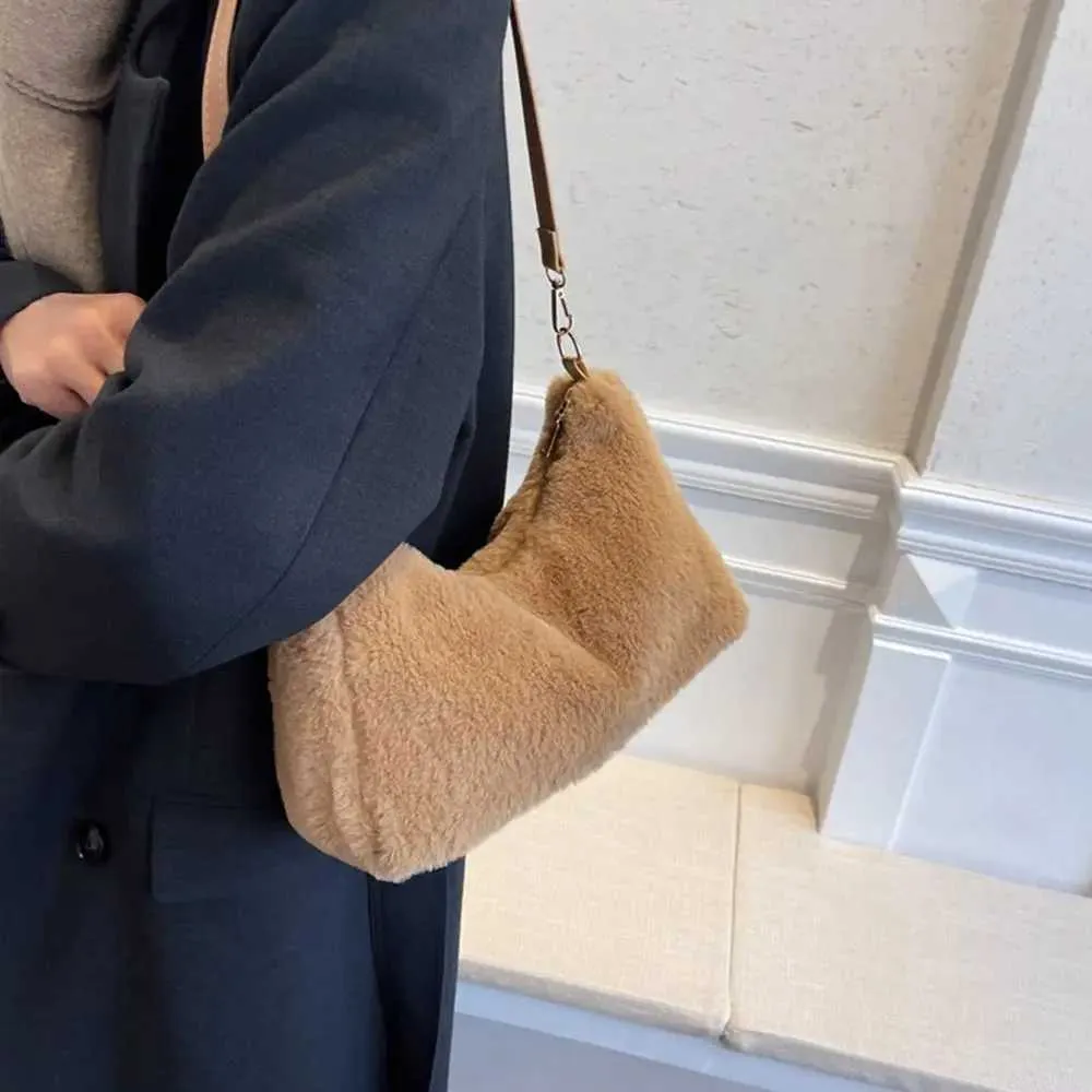 Womens Fi shoulder womens underwear bag soft plush handbag Y241025_voghion.com