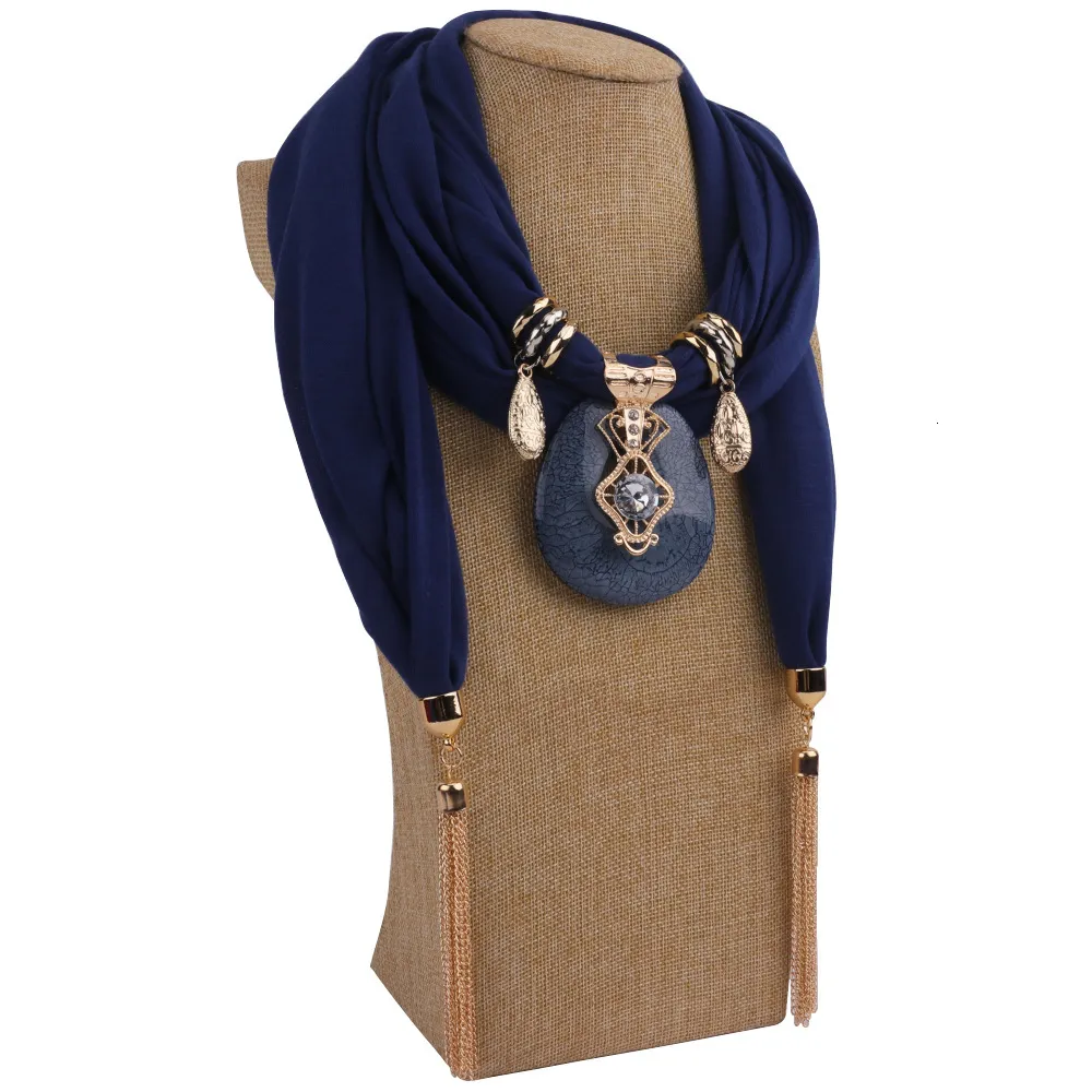 Large Horse Resin Jewelry Necklace Yiwu Pendant Solid Color Tassel Scarf_voghion.com