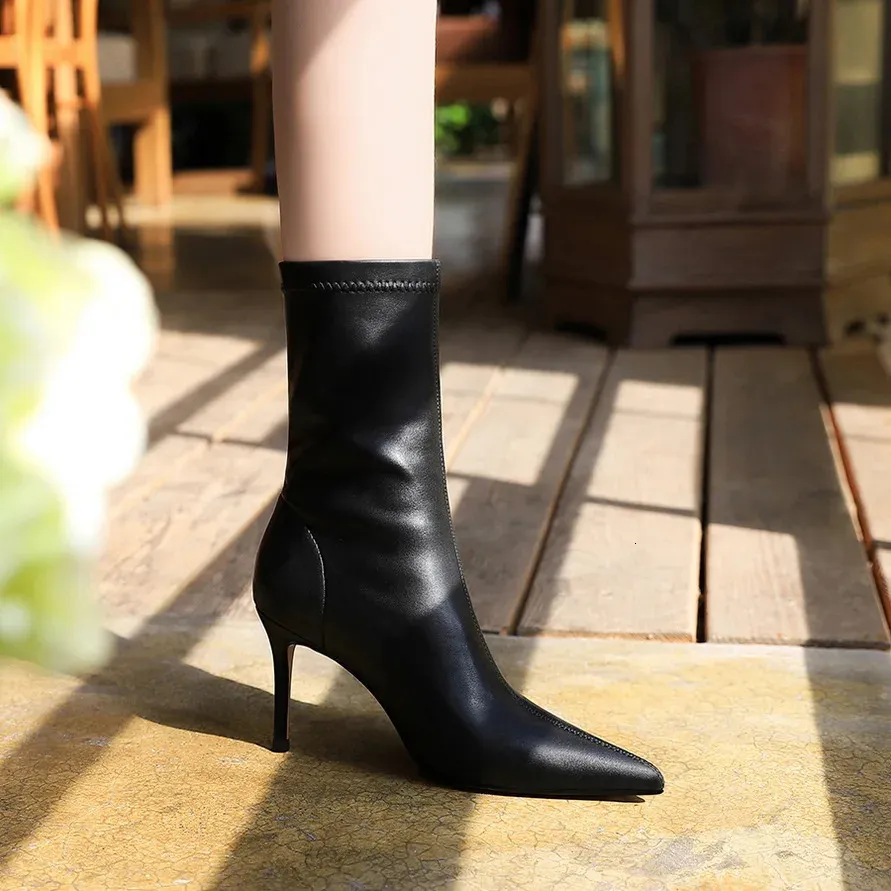 Women 75cm 10cm High Heels Leather Boots Lady Low Short Ankle Stripper Winter Warm Snow Plush Pointed Toe Shoes 240624_voghion.com