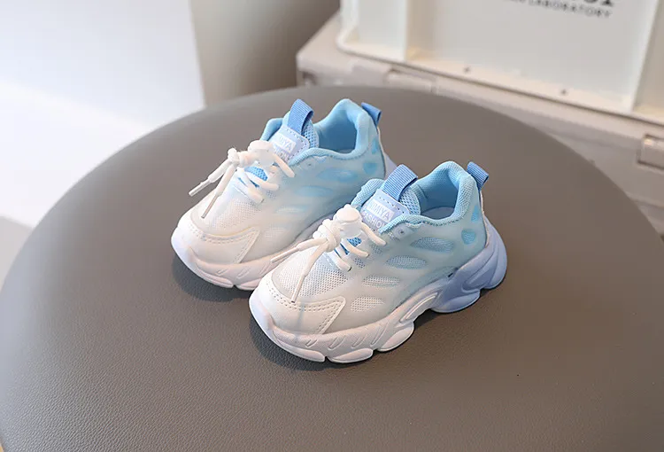 Dekliške unisex mešane barve zračne superge s platformo 2024 otroške priložnostne mrežaste lahke športne superge Cutefeet_voghion.com