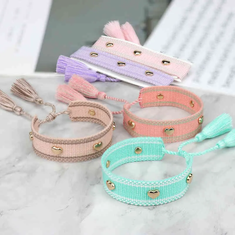 Pulsera tejida con borlas para mujer, estilo bohemio, con corazón dorado, regalo de joyería al por mayor, 2022_voghion.com