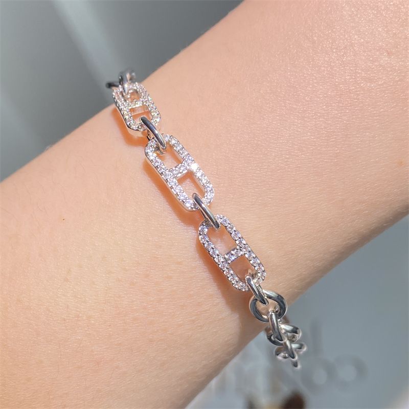Schakelarmband voor dames minimalistisch modern sieraden design_voghion.com