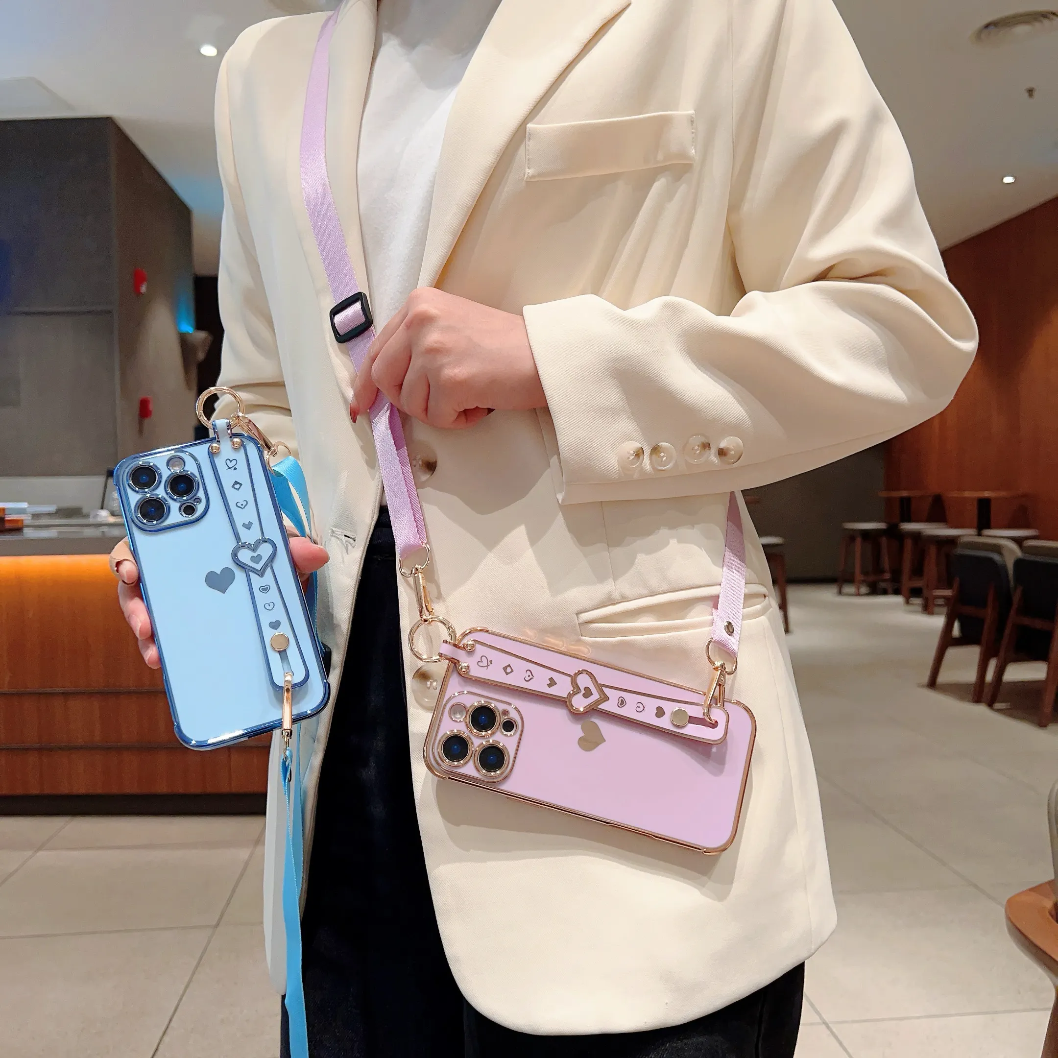 Elegant Heart-Shaped Phone Case: With Adjustable Strap For Security - Protective Mobile Accessory_voghion.com