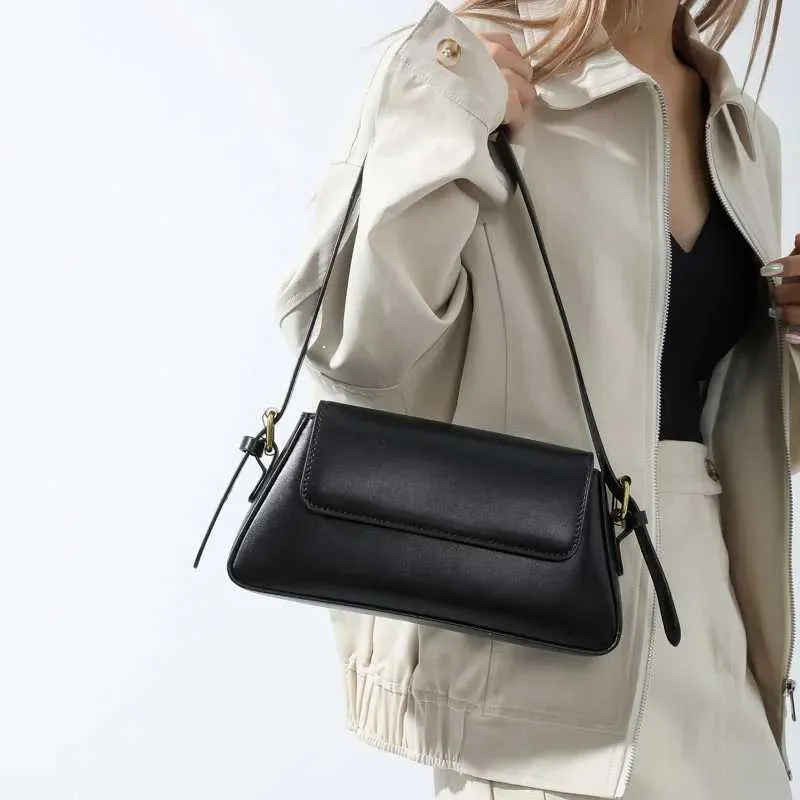 LEFTSIDE Retro Solid Color Shoulder Bags for Women 2023 Winter PU Leather Lady Underarm Bag Vintage Handbags and_voghion.com