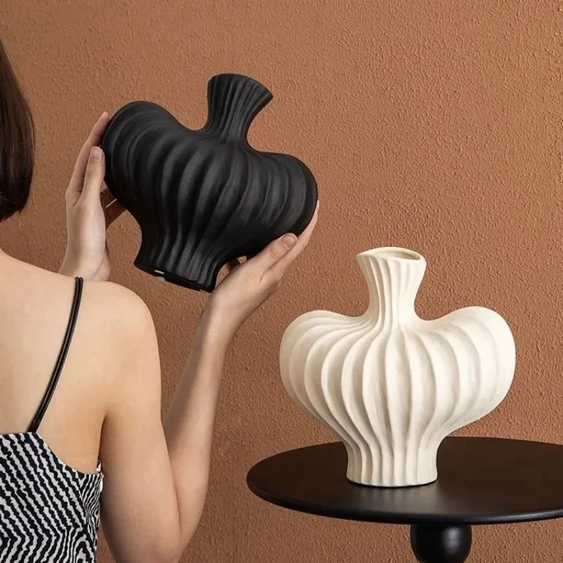 Minimalist Plastic Water Cultivation Vase For Modern Home Decor_voghion.com