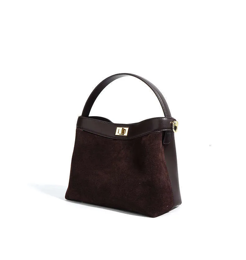 Retro schoudertas en tote bag voor dames met matte afwerking_voghion.com