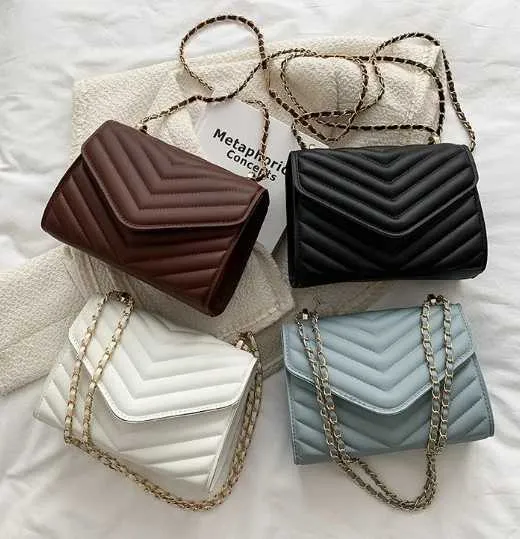 Retro Style Women's Small Crossbody Bag And Shoulder Bag Set_voghion.com