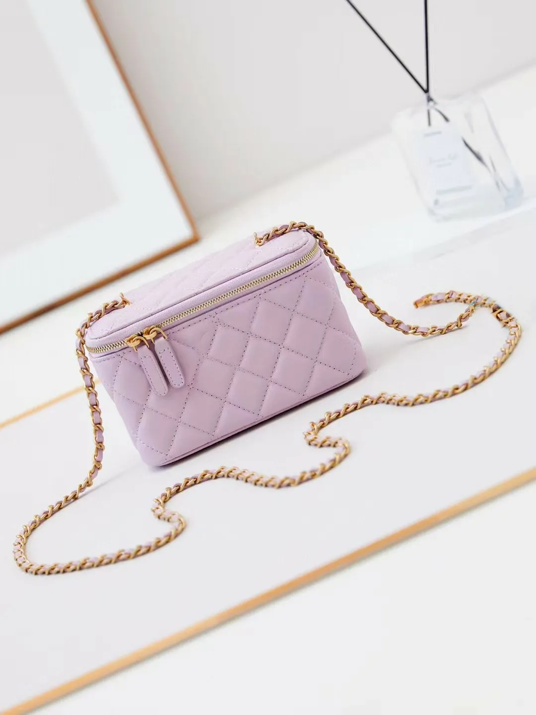 Borse cosmetiche firmate, borsa a tracolla in vera pelle di agnello con motivo a traliccio, con finiture dorate, borsetta per il trucco alla moda con tracolla lunga_voghion.com