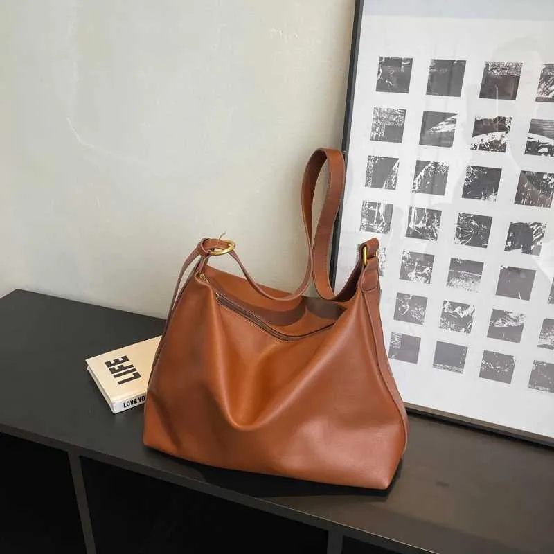 Borsa a spalla e hobo bag da donna in stile retrò_voghion.com