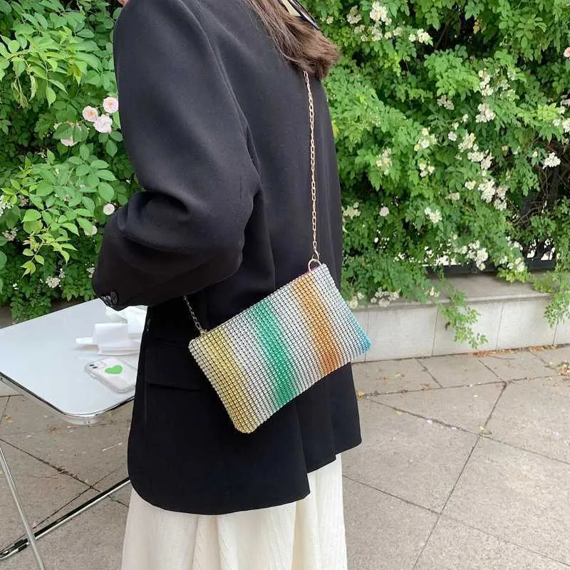 Ydlns Trend Kleine Rhie Quadratische Metallkette Design Schulter Umhängetasche Dia Münzgeldbörse Y241019_voghion.com