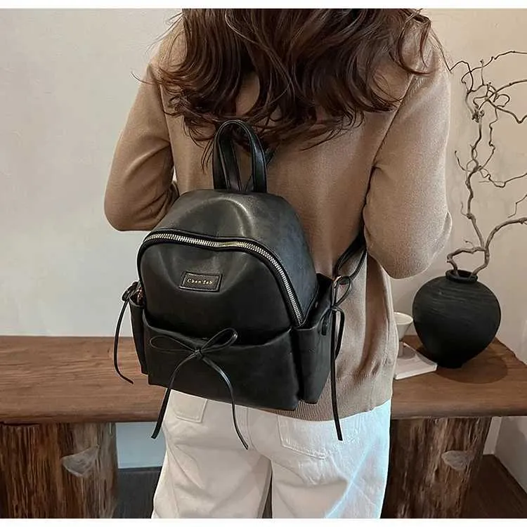 Retro Pu Rucksack Frauen Casual Solide Leder Kleine Schulter Taschen Große Kapazität Täglichen Pendeln Tragbare Packs Dame Griff_voghion.com