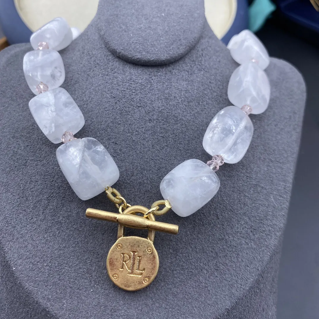 Chaînes 2024 Vintage Petite Boucle De Verrouillage Pierre Frais Et Raffiné Collier Plus Bracelet Ensemble_voghion.com
