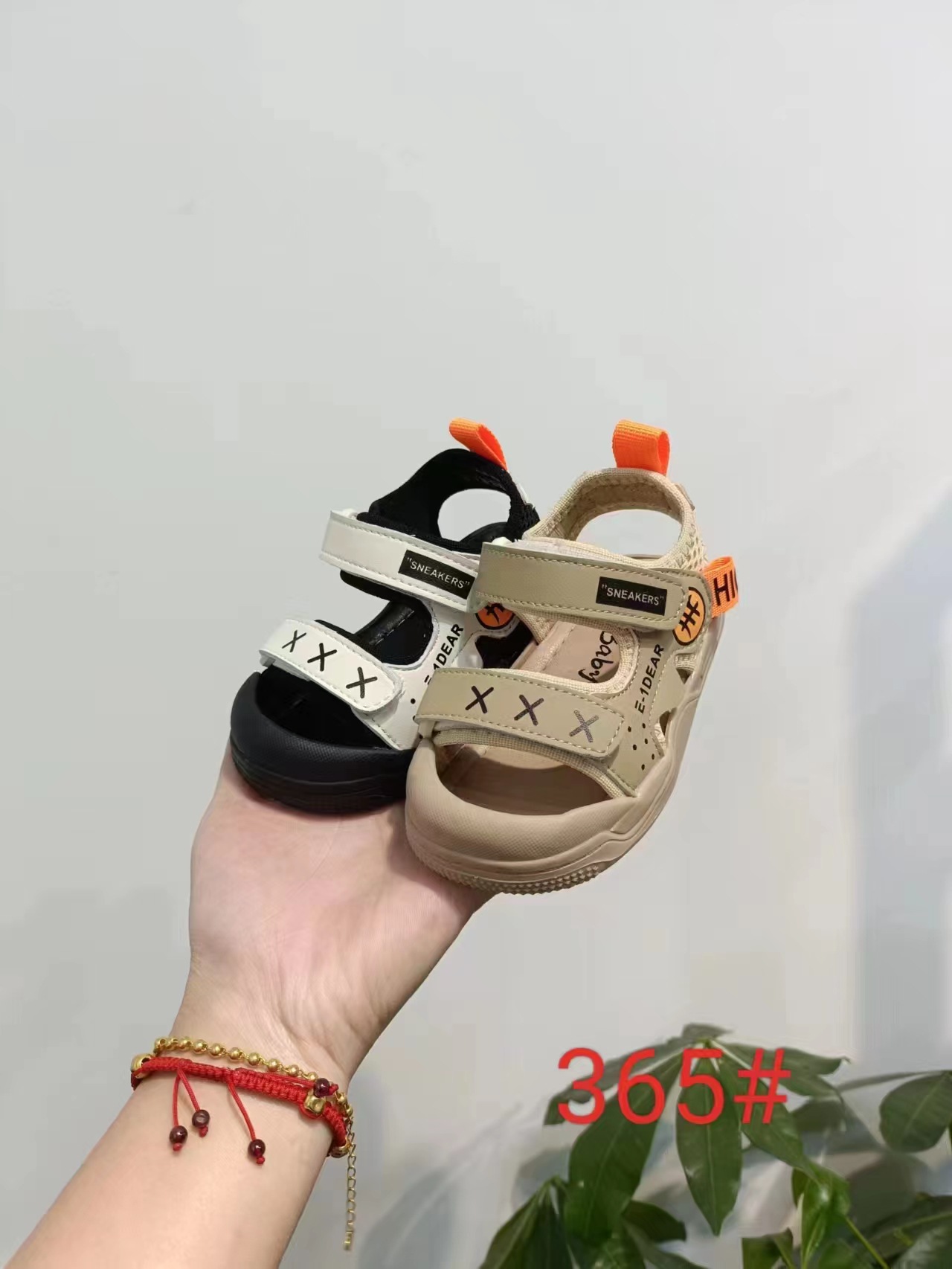 Cartoon Baotou 2023 Summer Boys' Walking Sandals 0-1-3 Year Old Soft Sole Female Baby Shoes 3_voghion.com