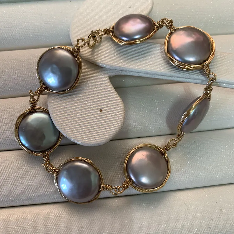 Link Bracelets Natural Pearls Have Very Good Gloss. White And Gray Baroque Retro Designer's Works By Postage_voghion.com