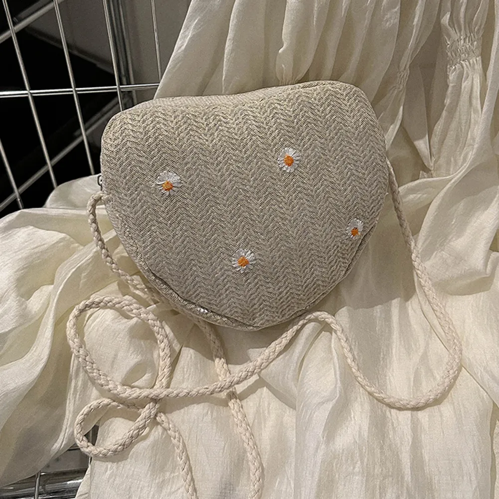 Borsa a tracolla da spiaggia, da donna, in paglia intrecciata a forma di cuore, con margherite, firmata_voghion.com