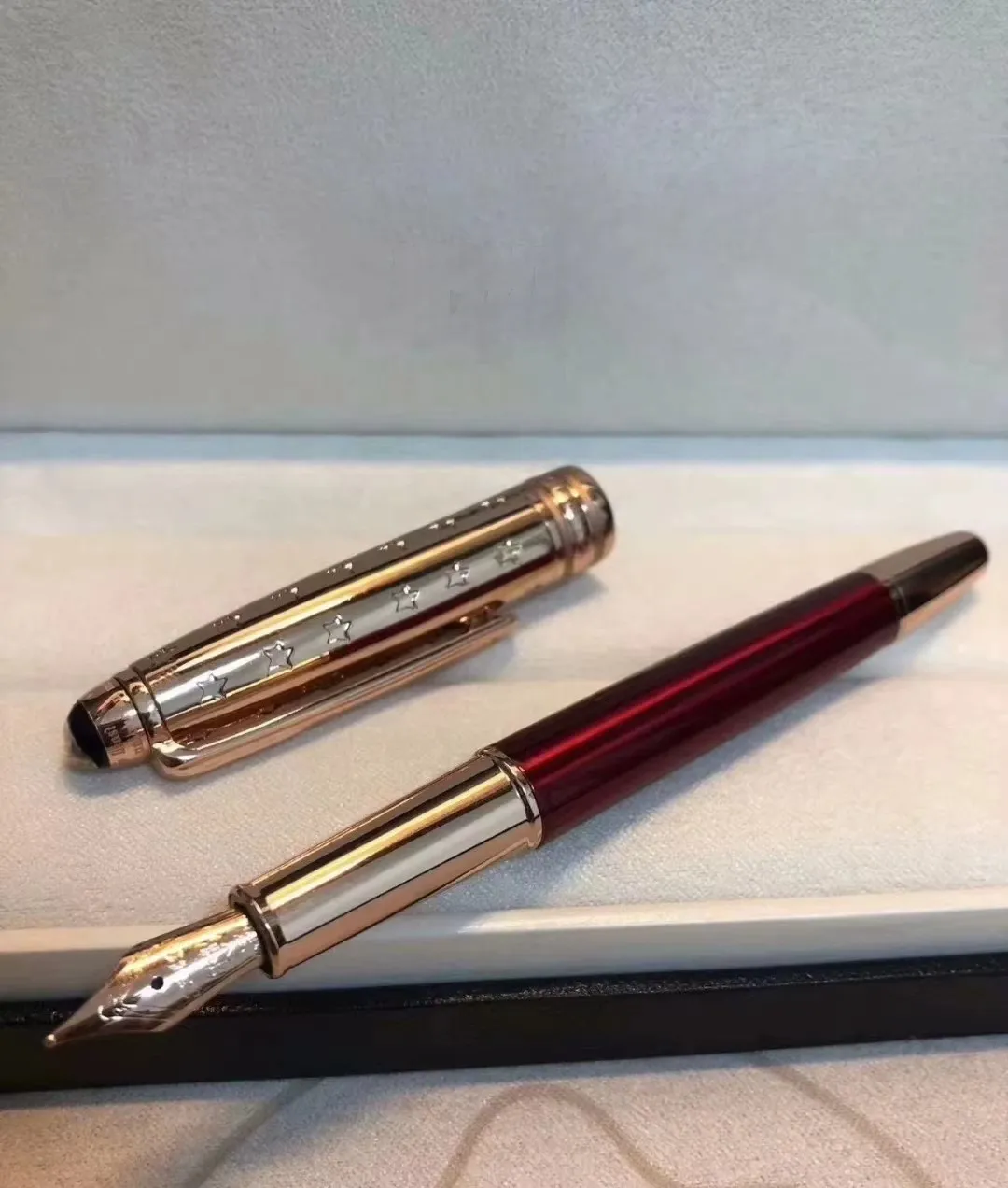 Vente en gros de luxe Monte Noir Résine et Cristal Étoile Stylo à bille / Stylo à bille / Stylo plume Affaires Bureau Papeterie Cadeau B003_voghion.com