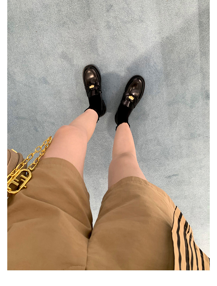 Autumn Retro Gold Buckle Single Shoes Thick Heel Platform Small Leather Shoes British Style Loafers Women_vogvips.com