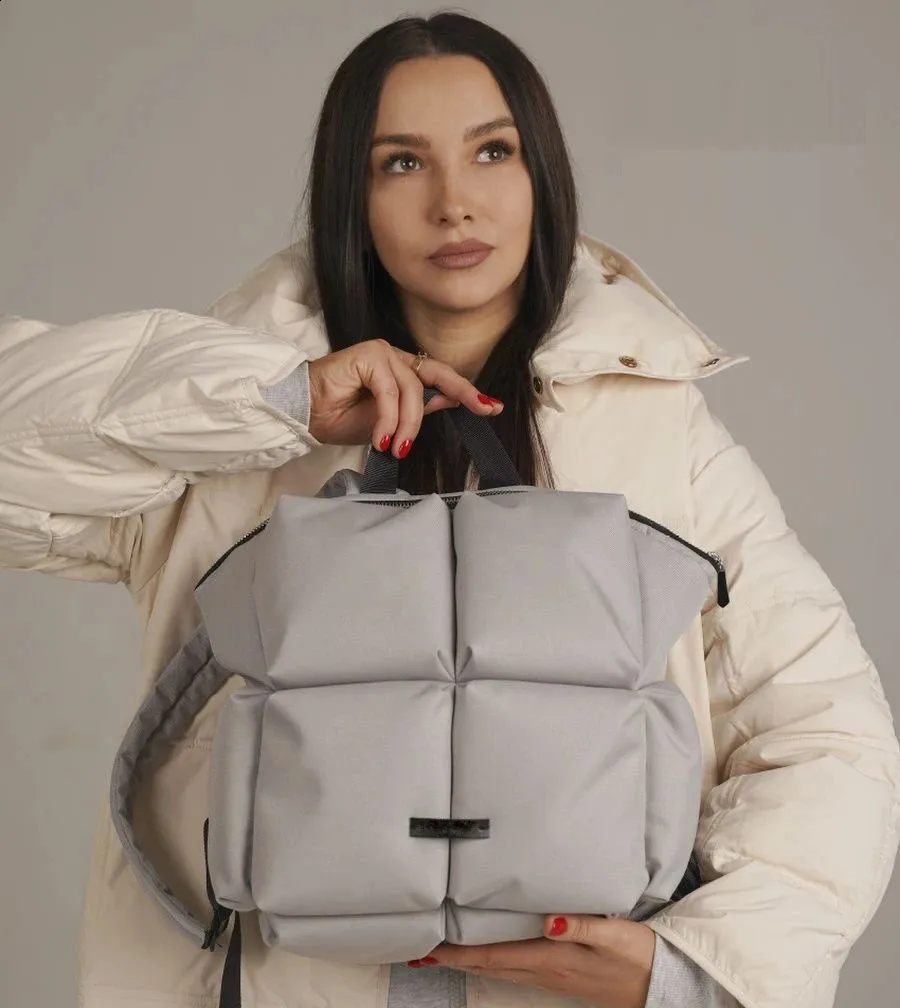 Moud Dammerucksak Wanter gesteppte Schëllertaschen fir Fraen Space Daunen gepolstert Handtaschen Grouss Reestasch Unisex Chic_voghion.com