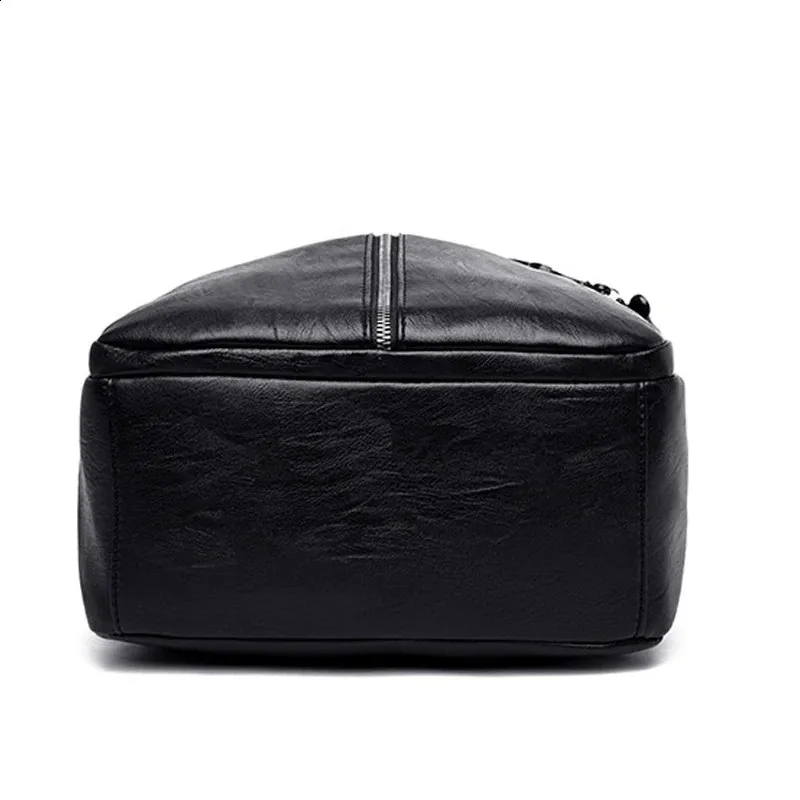 Large Capacity Women's Leather Backpack Vintage Travel School Bag_voghion.com