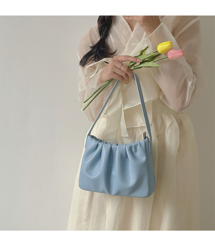 Neue handliche kleine Wolke im französischen Stil 2024 Sommernische plissiert einfache und modische Umhängekette mit einer Schulter_voghion.com