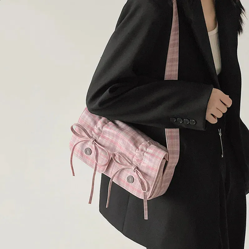 MBTI Plaid Pink Damen Schultertasche Plissee Lässig Süße Niedliche Mode Lederhandtasche Literarische Exquisite Achseltasche 240827_voghion.com