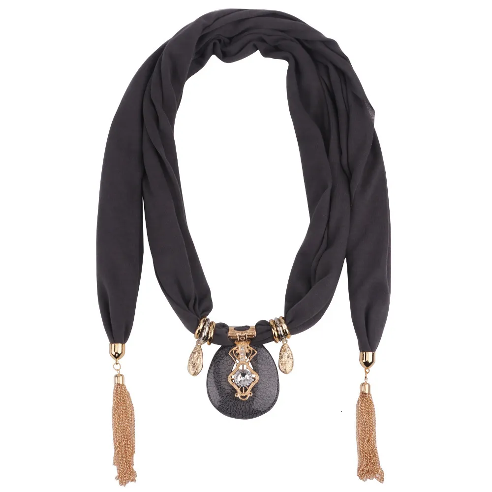 Large Horse Resin Jewelry Necklace Yiwu Pendant Solid Color Tassel Scarf_voghion.com