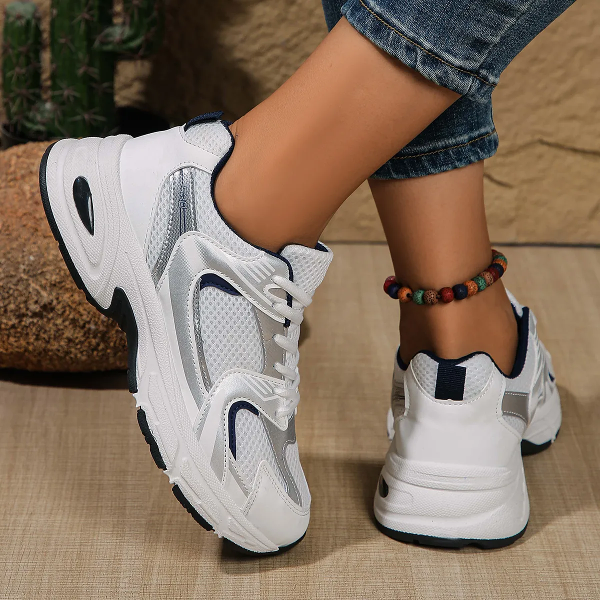 Designer's New Casual Sports Plus Size Women's Lace Up Mesh Breathable Shoes_voghion.com