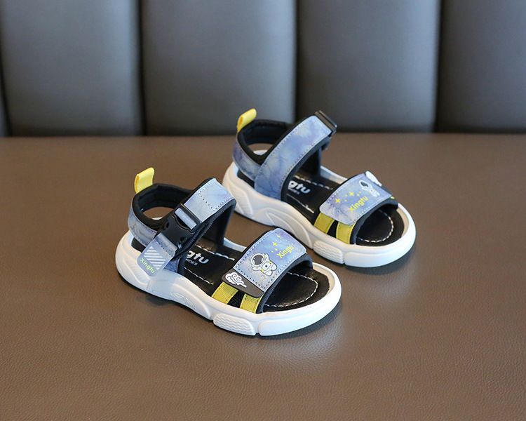 Jungen 2024 Sommer Neue bequeme und modische Baby-Strandschuhe Cartoon Open Toe Klett-Kindersandalen_voghion.com