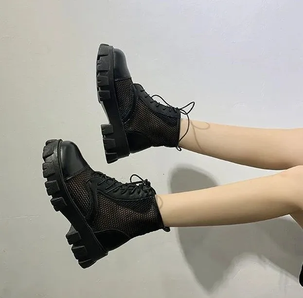 Booties Kurze Schuhe für Damen Punk Style Schwarze Biker Schnürschuhe Leder mit Schnürsenkeln Combat Damen Stiefeletten_voghion.com