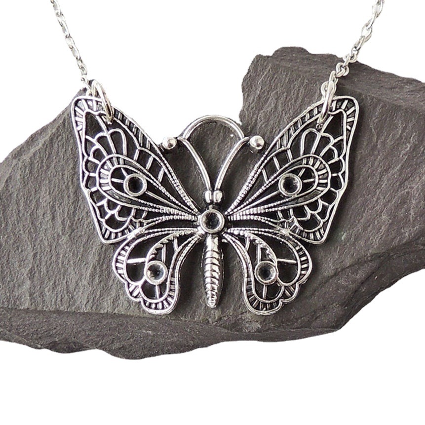 Gioielli e accessori Collana con ciondolo a farfalla in tulle d'argento vintage di grandi dimensioni_voghion.com