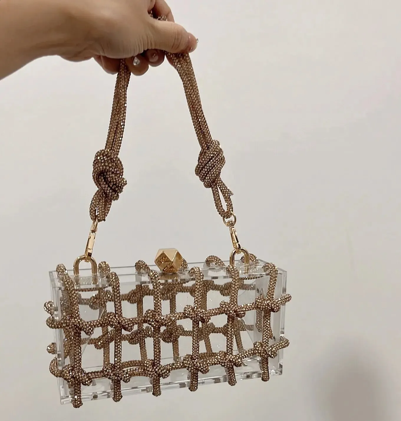 2024 Handtasche Hochwertige Abend-Dias-Kupplung Acryl Achselhöhle Quadratische Damen Geldbörse Hochzeitstasche 240907_voghion.com