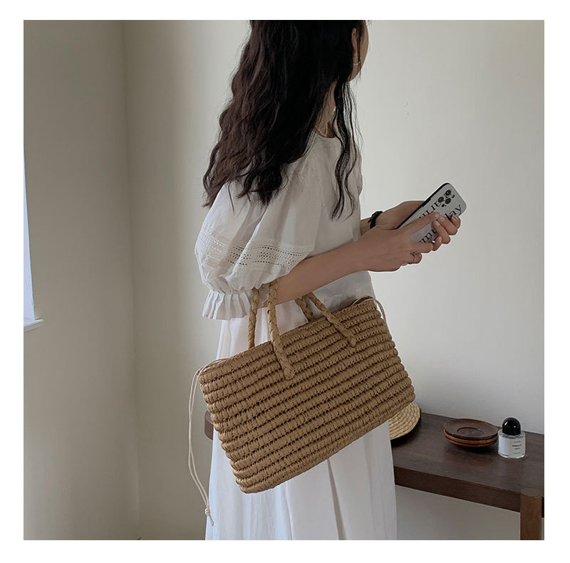 2021 neue Strohtasche handgefertigte Strohtasche gewebte Tasche tragbarer Gemüsekorb Damentasche große Kapazität Strandtasche am Meer_voghion.com