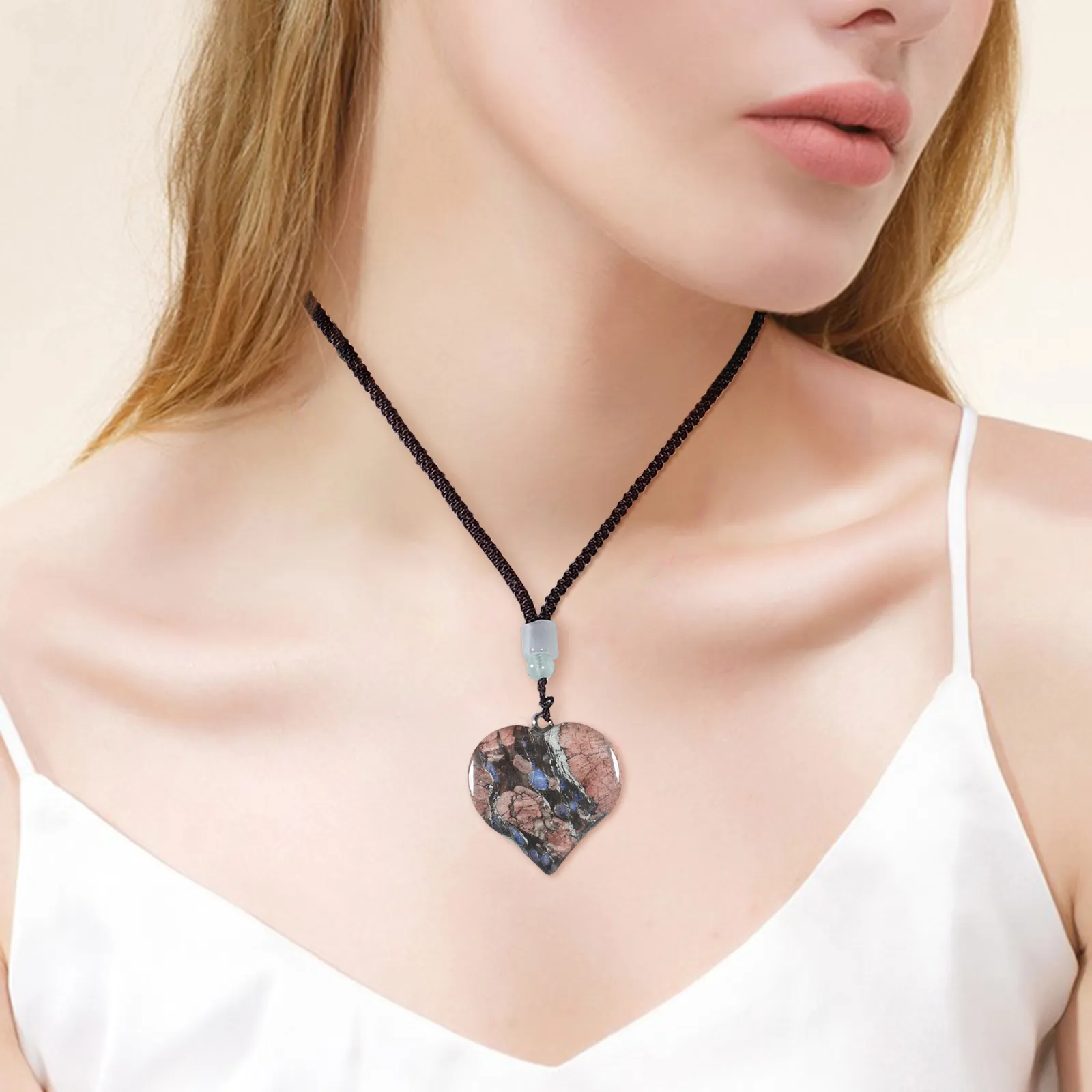 Natural Crystal Heart Pendant Necklace Adjustable Healing Jewelry_voghion.com