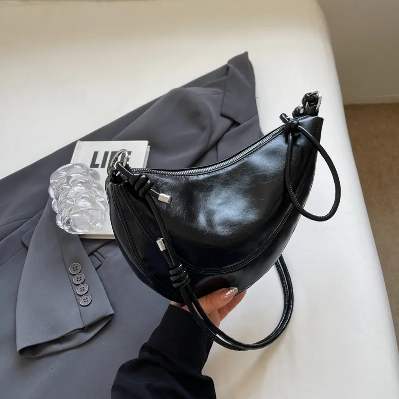 Saddle Crossbody | Solid Color Korean Style Shoulder Bag_voghion.com