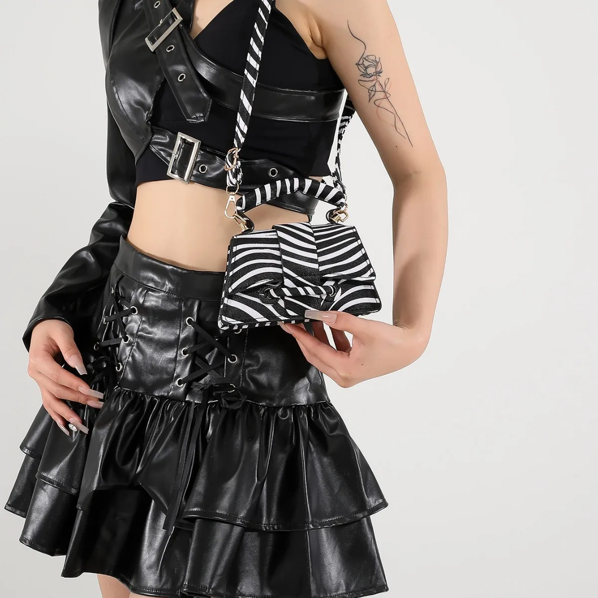 Solid Color Hand-held Shoulder Casual And Versatile Armpit Bag_voghion.com