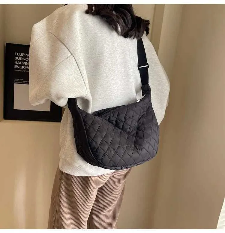 Sac à bandoulière rétro en nylon pour femmes, sac à main décontracté et étanche pour sans-abri, literie pour femmes, grande capacité, Y241123_voghion.com