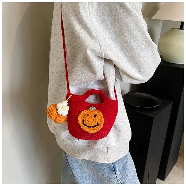 Semplice e carina borsa a tracolla casual versatile in maglia natalizia infantile 2024 tendenza moda di nicchia 240912_voghion.com