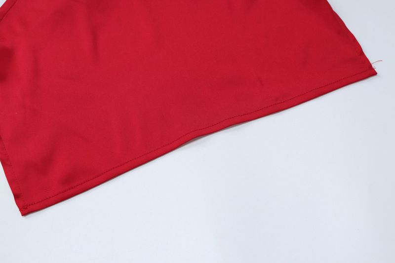 Naisten vaatteet mekko, halterikauluksinen kietaisu, rinnanympärys, selkämys, lyhyt hame, navan paljastava, kuuma kaksiosainen puku_voghion.com