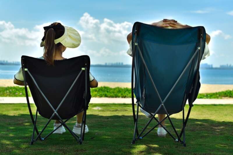 Get The Outdoo Folding Moon Chair, Enjoy Picnic Camping, Ultra Light Assisted Painting, And Relax During Lunch Time_voghion.com