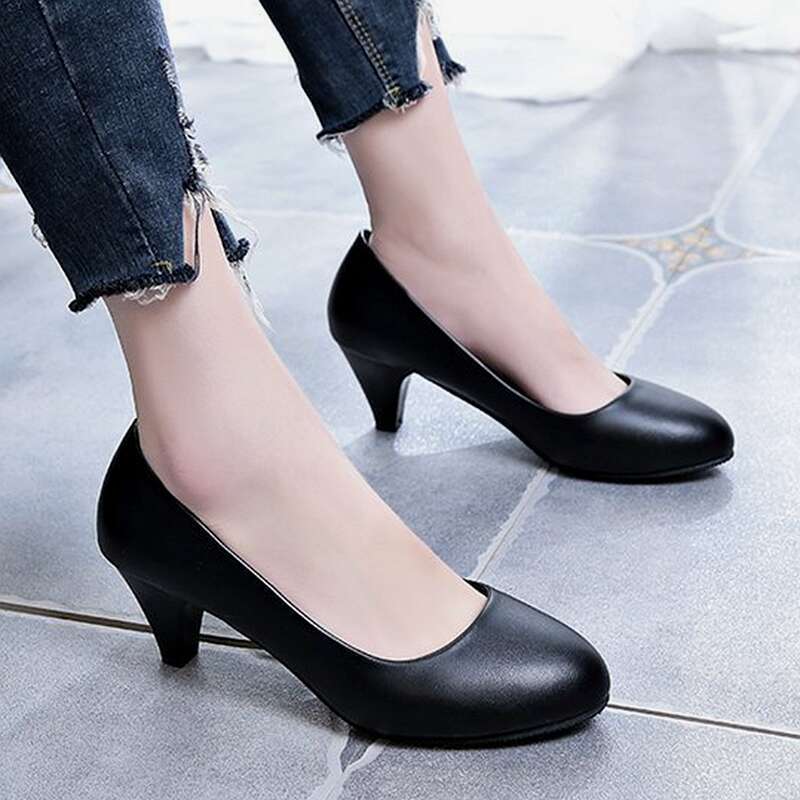 SHLIANG Black Women's Outer Wear Solid Color Shallow Mouth Pointed Toe High Heel Single Shoe Low Heel Single Shoe Black Little Leat For Women Y0313_voghion.com