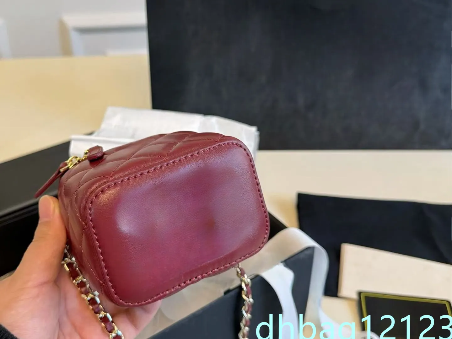 Ladies' Box Designer Top Handle Filling Pads Chain Diagonal Shoulder Makeup Caid Lipstick Stand Mini High Quality_voghion.com