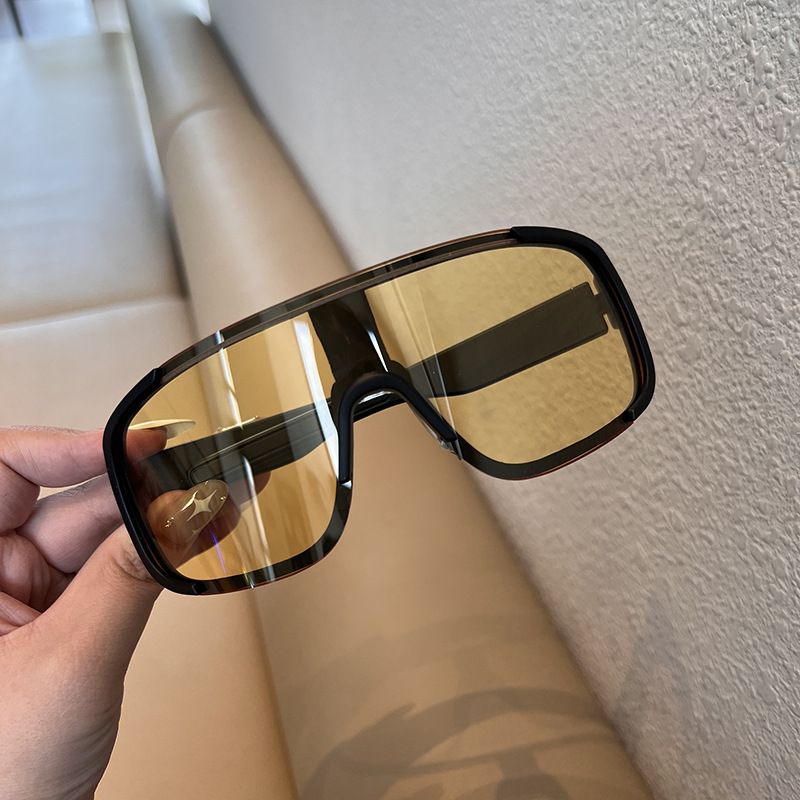 Outdoor sports riding mountaineering skiing windproof protective sunglasses Black super frame slim motorcycle glasses_voghion.com