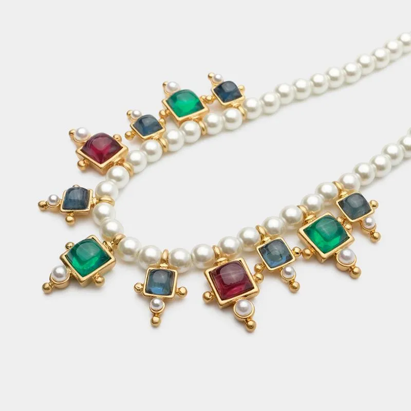 Pendant Necklaces Vintage Pearl Choker Necklace For Lady Runway Show Accessories JewelryPendant_voghion.com