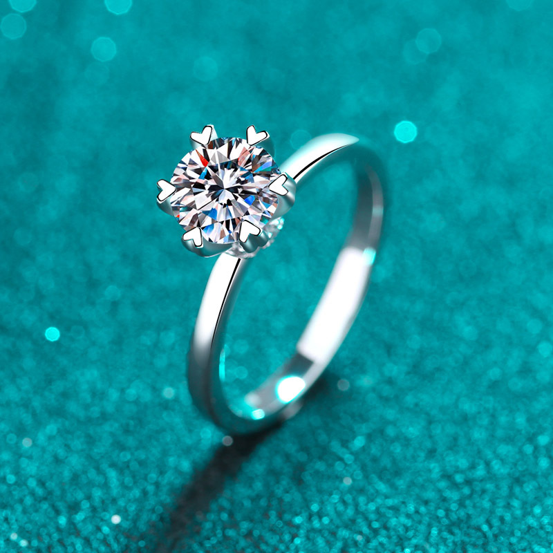 bague en argent sterling à six griffes en forme de cœur bague en moissanite pour femme plaquée or pt950 usine de méson de mariage approvisionnement direct en gros