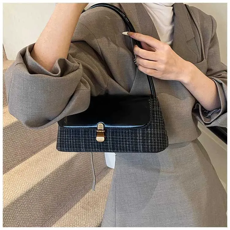 Shoulder Bag England Style Large Pu Flap Bag For Women Commute_voghion.com