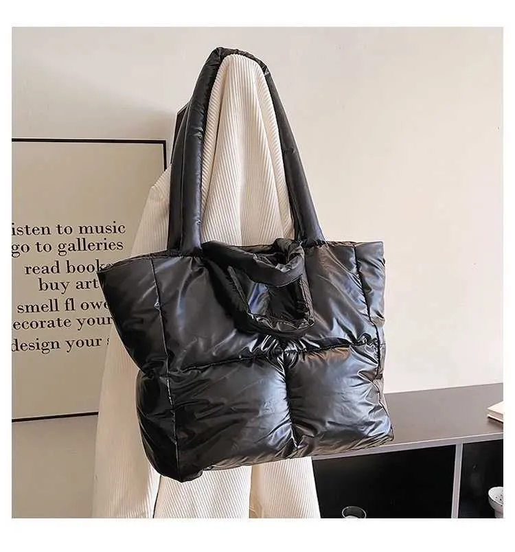 Puffy Tote Bag For Women, Large Capacity Waterproof Shoulder Bag_voghion.com